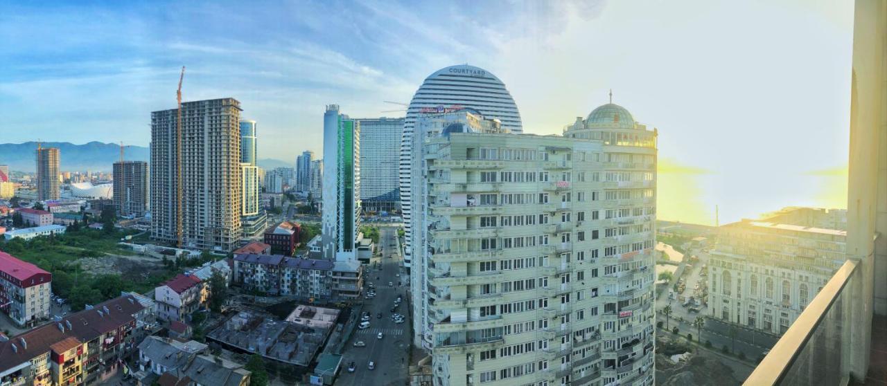 Удобные Апартаменты С Видом На Море Batumi Zewnętrze zdjęcie